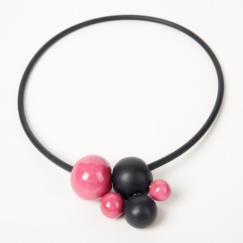 Collier pvc noir aimante météore noir/framboise - Andréani Créations