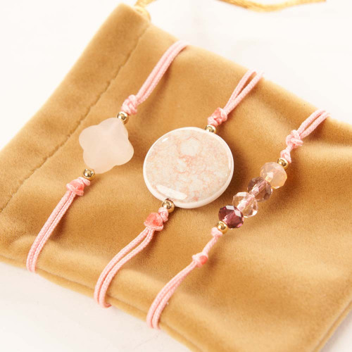 Détail Bracelet triplette rose - Mona Chabada
