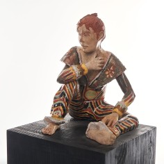 Détail La petite chérie sur socle bois noir - Marielleg